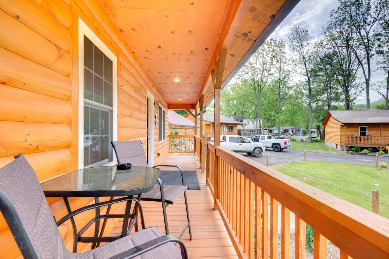 Cozy Cabin On Tuckasegee River - Near Bryson City Extérieur photo