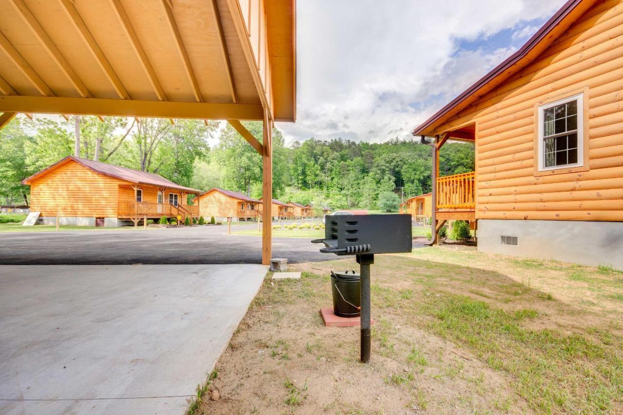 Cozy Cabin On Tuckasegee River - Near Bryson City Extérieur photo